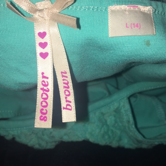 Dress - Picture 5 of 5